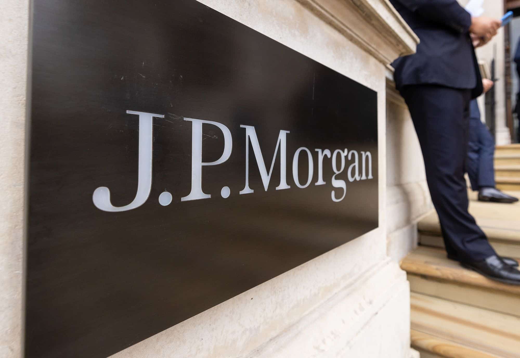 JPMorgan reduces loan processing errors, delays with STP